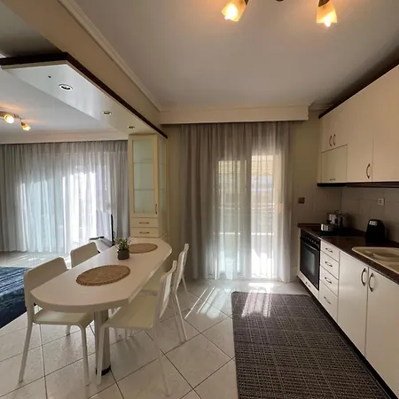 Feriehus Parma's Pool